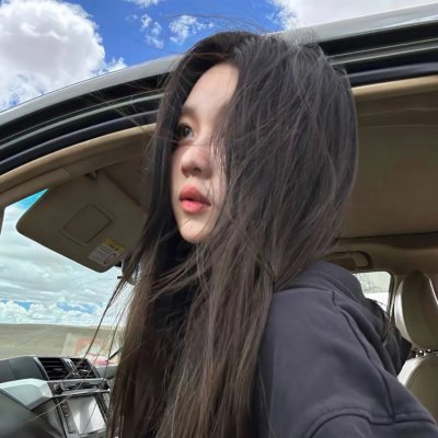 玛丽的白色连衣裙